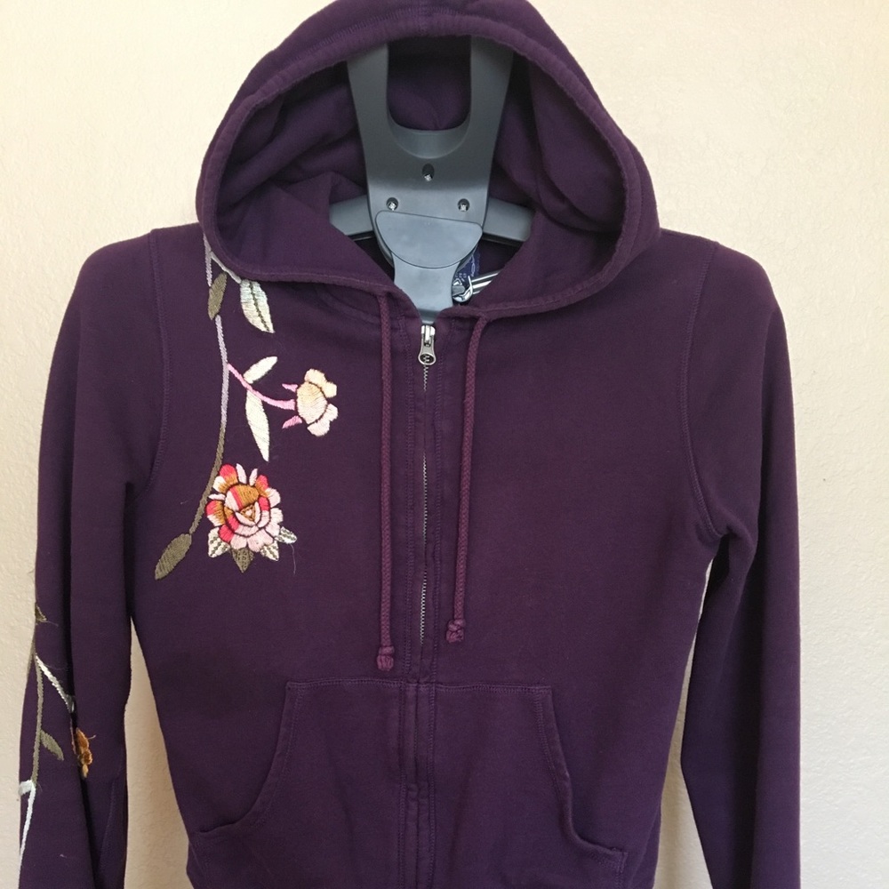 Lucky zip up designer sweater